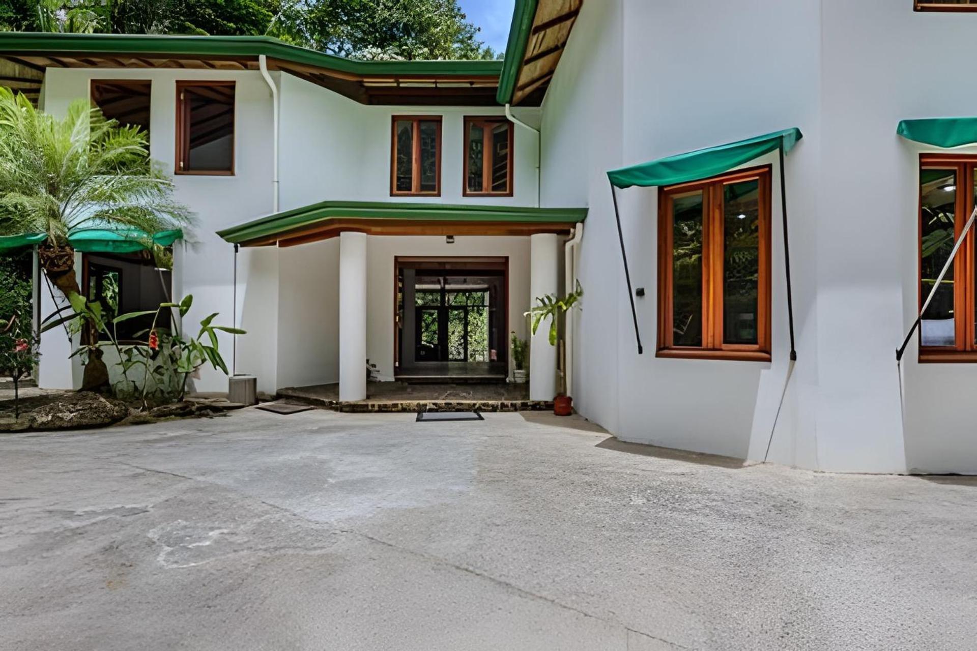 The Jungle Inn Dominicalito Eksteriør bilde